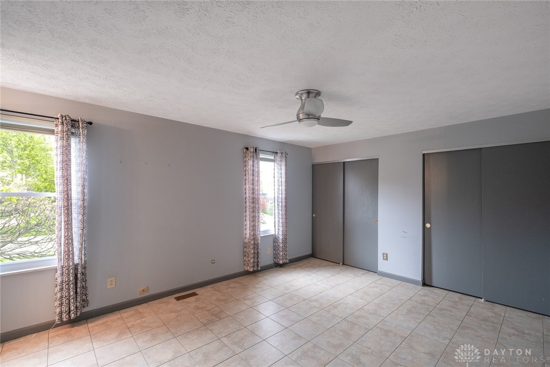 3069 Windmill Drive, Beavercreek, Ohio image 19