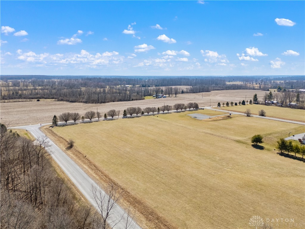 24 Heritage Woods Drive, Blanchester, Ohio image 2