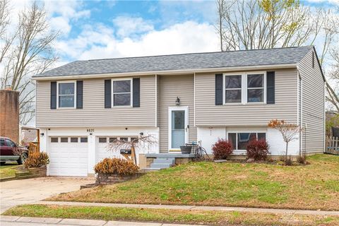 Photo of 4631 Strathaven Drive, Dayton, OH 45424 (MLS # 948696)