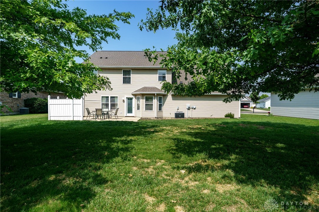 1371 Edinburgh Drive, Troy, Ohio image 36