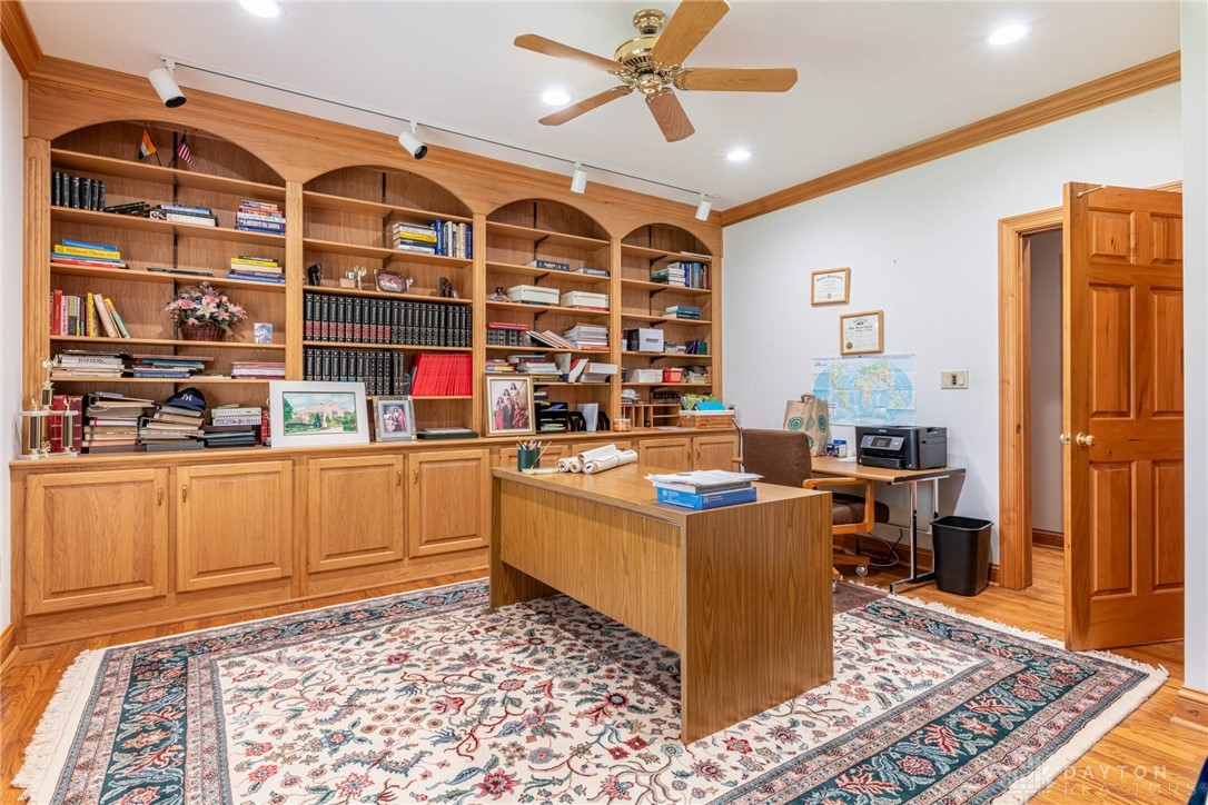 514 Shambord Circle, Kettering, Ohio image 9