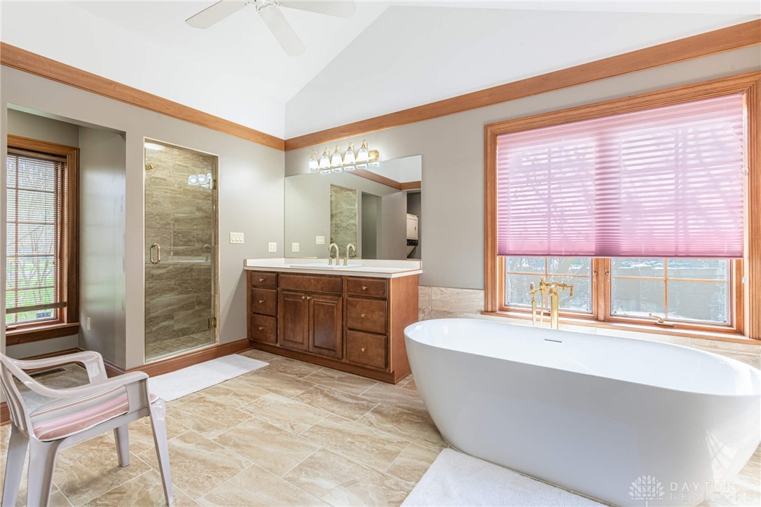 514 Shambord Circle, Kettering, Ohio image 31