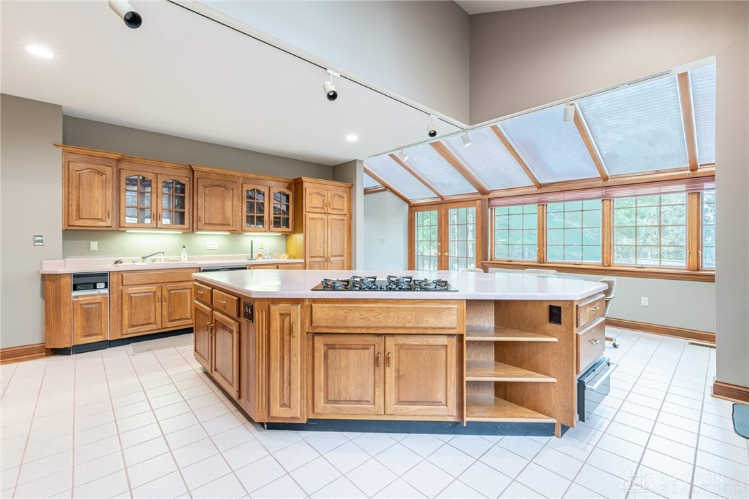 514 Shambord Circle, Kettering, Ohio image 17