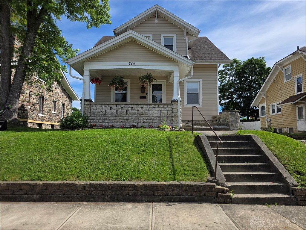 744 E Pearl Street