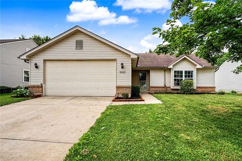 Photo of 1562 Farrington Drive, Kettering, OH 45420 (MLS # 961476)