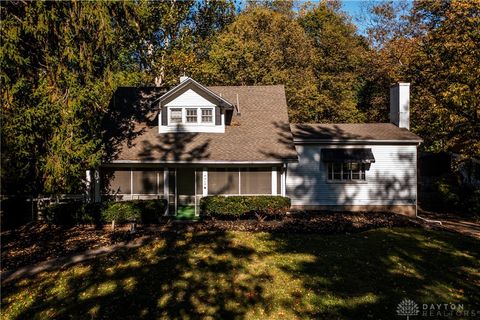 Photo of 4515 River Ridge Road, Clayton, OH 45415 (MLS # 946501) Photo of 4515 River Ridge Road, Clayton, OH 45415 (MLS # 946501)