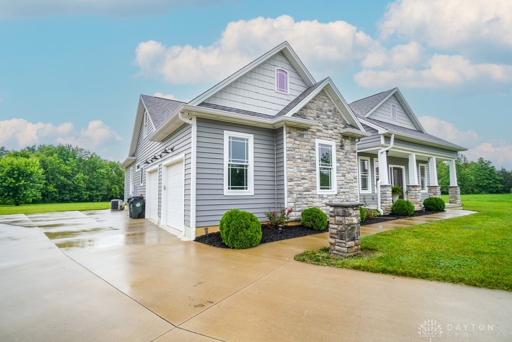 1122 Cheyenne Court, Morrow, Ohio image 3