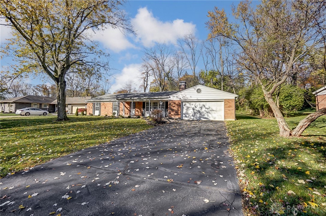 4909 Bofield Drive, Kettering, Ohio image 1