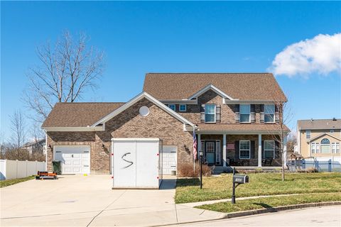 Photo of 1665 Mulberry Woods Court, Vandalia, OH 45377 (MLS # 956018)