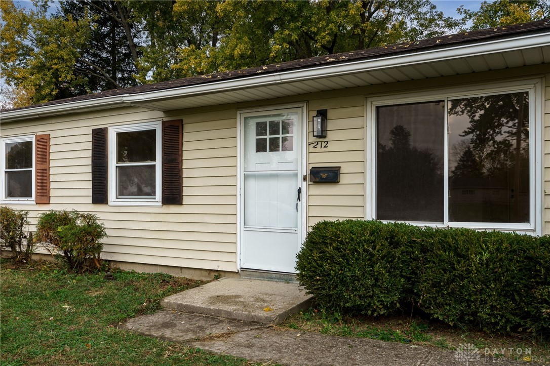 1212 Cobb Avenue, Springfield, Ohio image 1