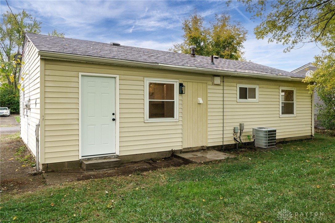 1212 Cobb Avenue, Springfield, Ohio image 27