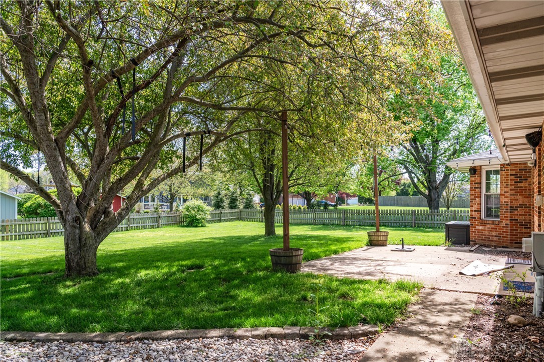 2245 Shenandoah Drive, Troy, Ohio image 44