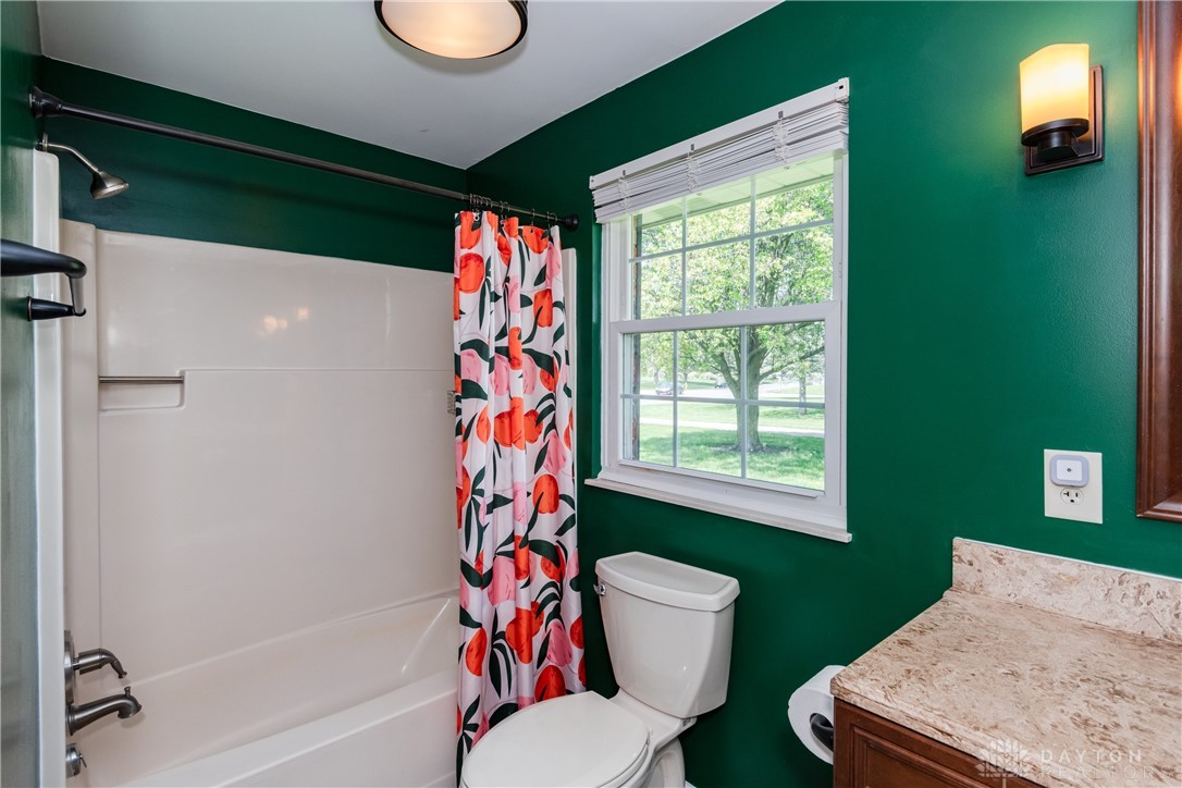 2245 Shenandoah Drive, Troy, Ohio image 35
