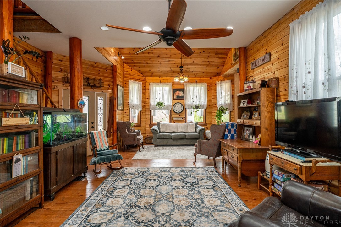 44 N Meadow Drive, Dayton, Ohio image 3