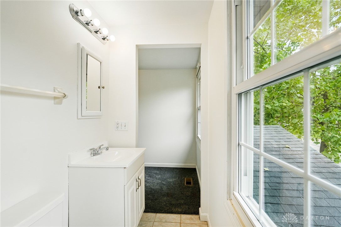 712 Decker Drive, Miamisburg, Ohio image 29
