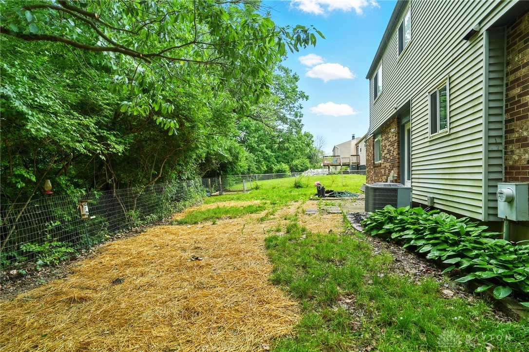 712 Decker Drive, Miamisburg, Ohio image 38