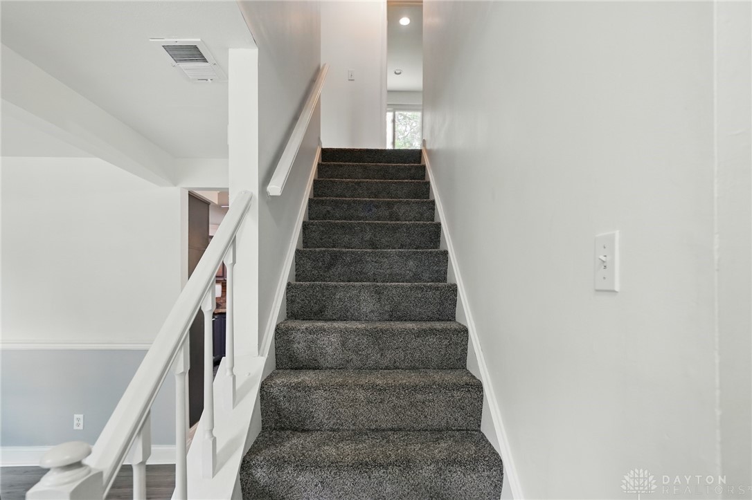 712 Decker Drive, Miamisburg, Ohio image 19