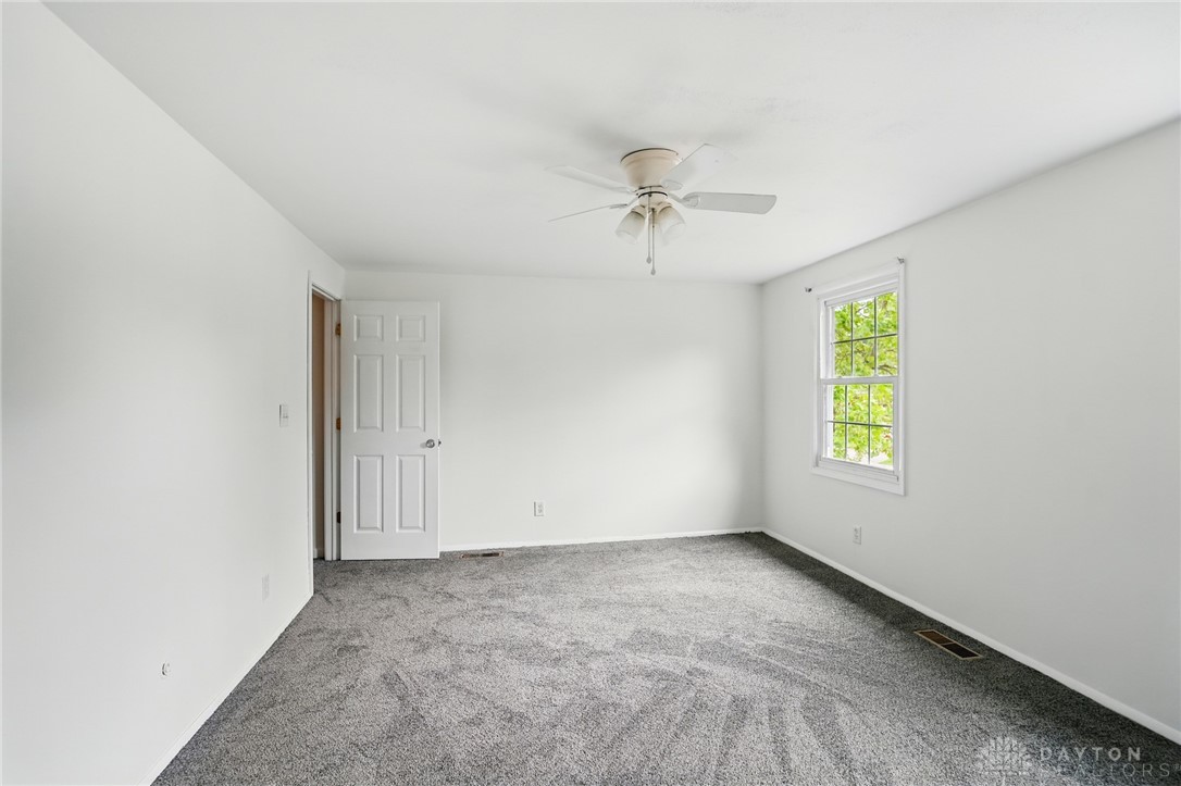 712 Decker Drive, Miamisburg, Ohio image 25