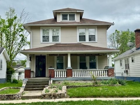 Photo of 2708 Oakridge Drive, Dayton, OH 45417 (MLS # 956957)