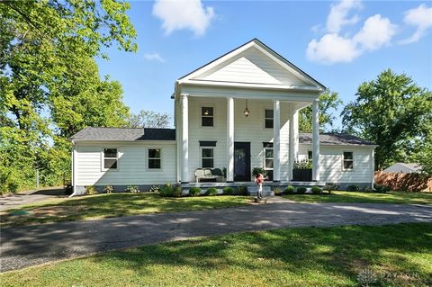Photo of 5495 Shiloh Springs Road, Dayton, OH 45426 (MLS # 943057)