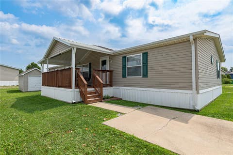 Mobile Home For Sale - 11054 Oakwood Village Boulevard<br/> Miamisburg, OH 45342