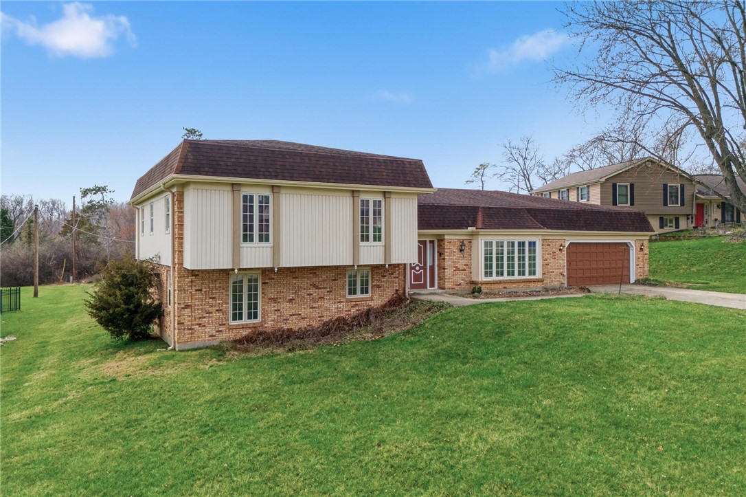 6835 Saint Laurent Circle