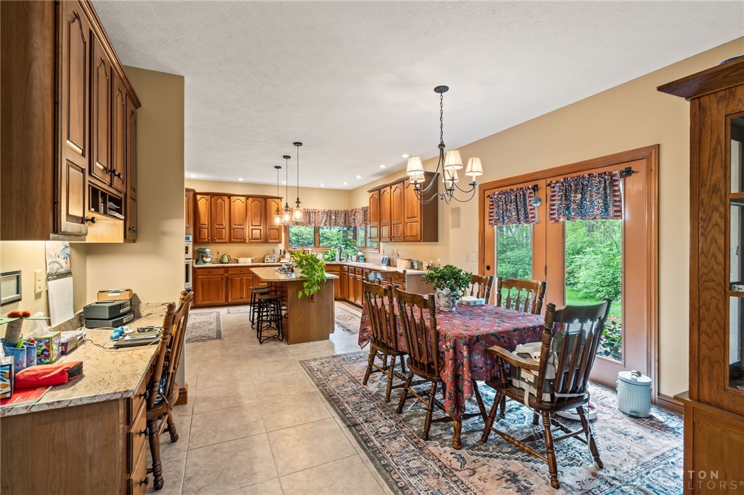 2353 Sherwood Court, Beavercreek Township, Ohio image 10