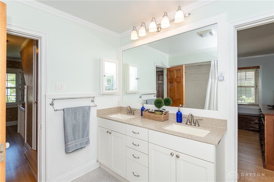 135 E Dixon Avenue, Oakwood, Ohio image 31