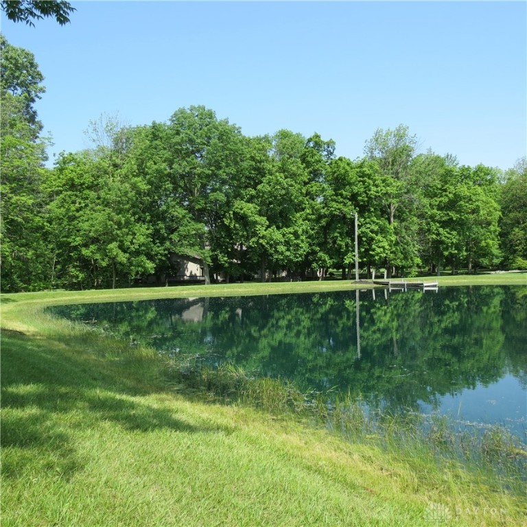 10207 Oak Creek Drive, Sidney, Ohio image 16