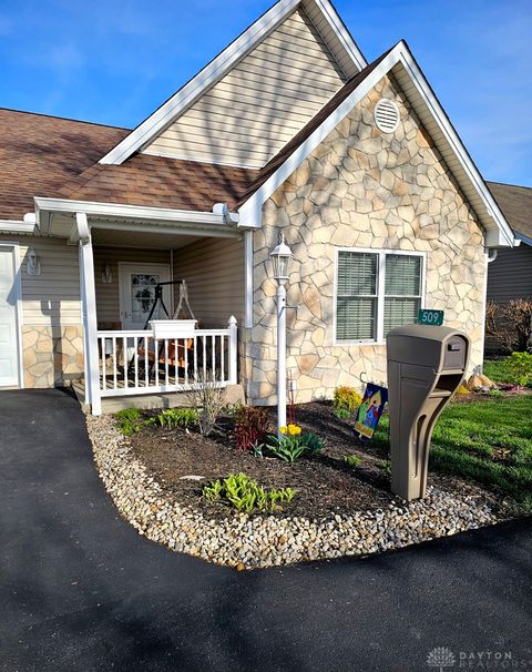 Photo of 509 Golden Crossing #509, Eaton, OH 45320 (MLS # 956175)