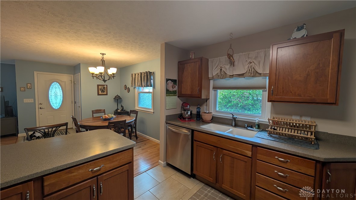 4919 Dinsmore Road, Dayton, Ohio image 15