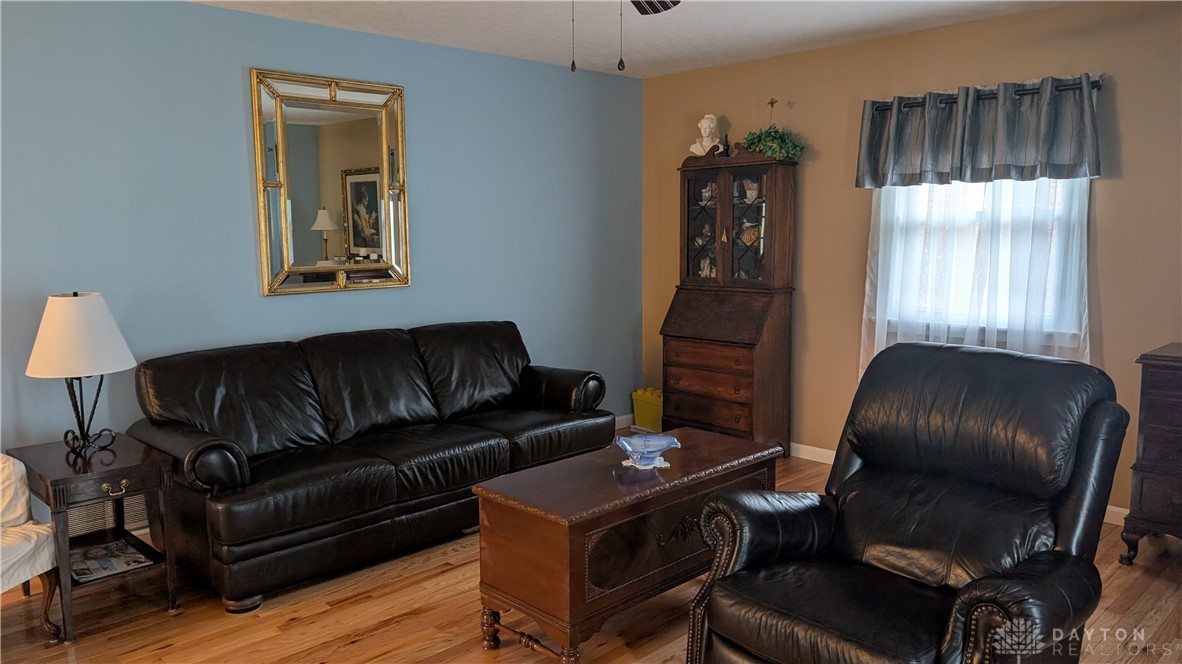 4919 Dinsmore Road, Dayton, Ohio image 4