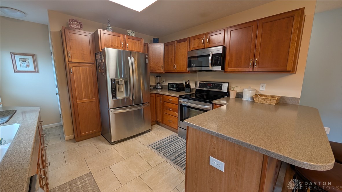 4919 Dinsmore Road, Dayton, Ohio image 11