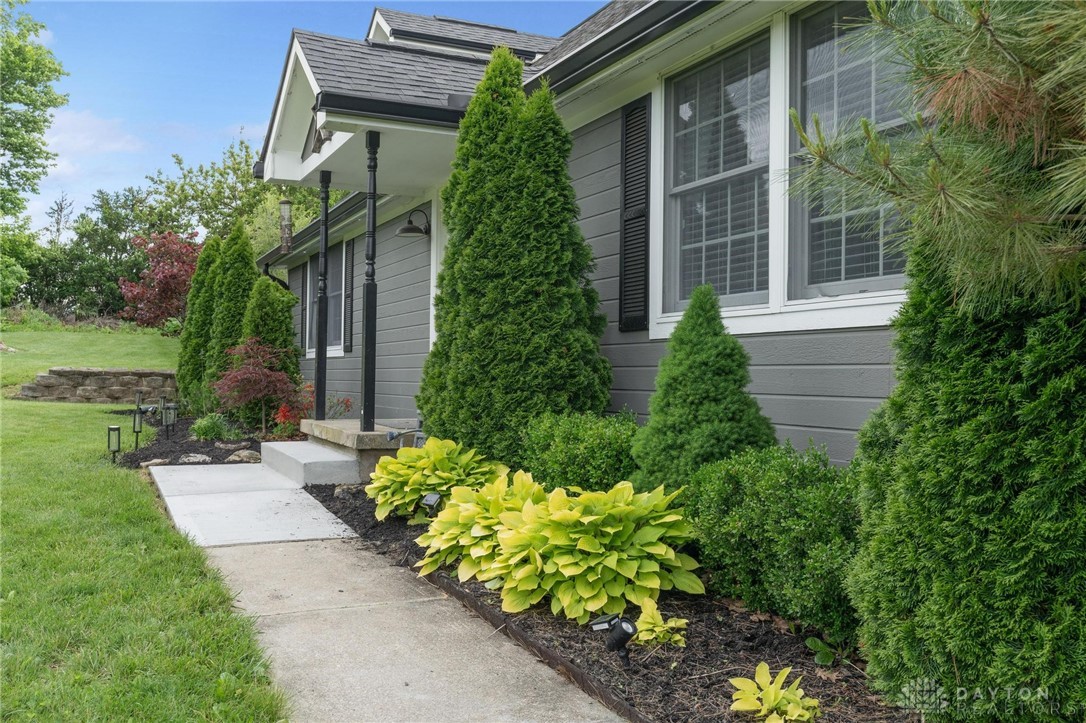 2242 Turnbull Road, Beavercreek, Ohio image 4