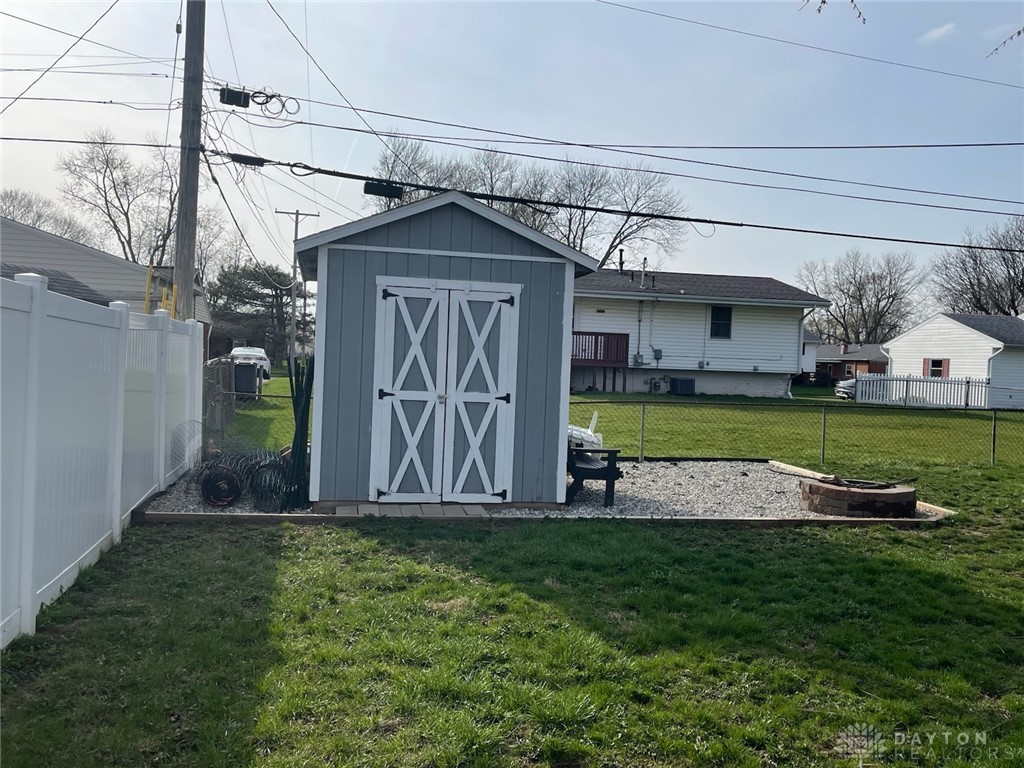 474 Forrest Lane, Troy, Ohio image 8