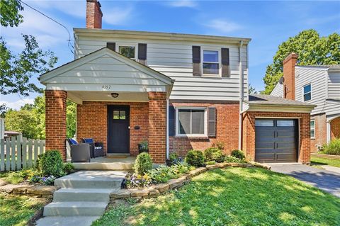 Photo of 4157 Paxton Woods Lane, Cincinnati, OH 45209 (MLS # 958861)