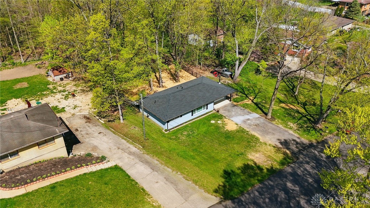 1243 White Oak Drive, Springfield, Ohio image 4