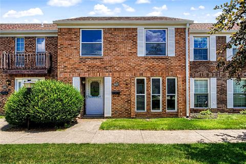 Condo For Sale - 3204 Roanoke Court<br/> Fairborn, OH 45324