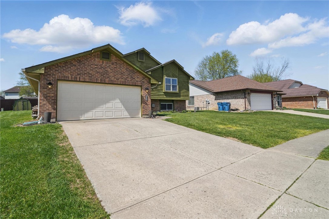 6604 Loblolly Drive, Dayton, Ohio image 2