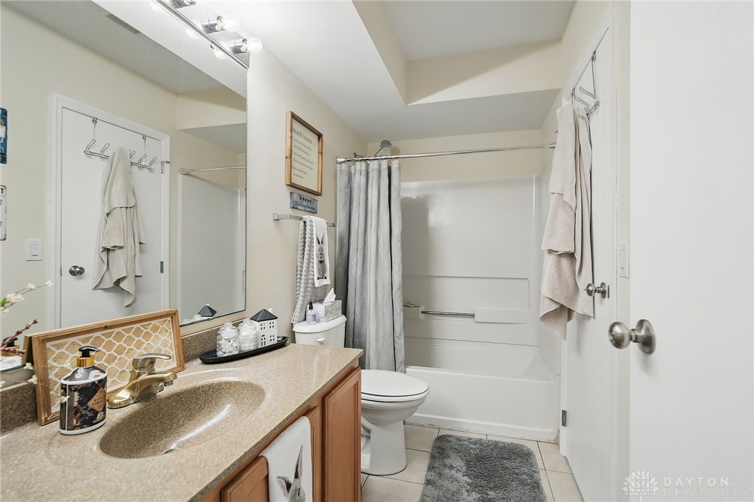 6604 Loblolly Drive, Dayton, Ohio image 30