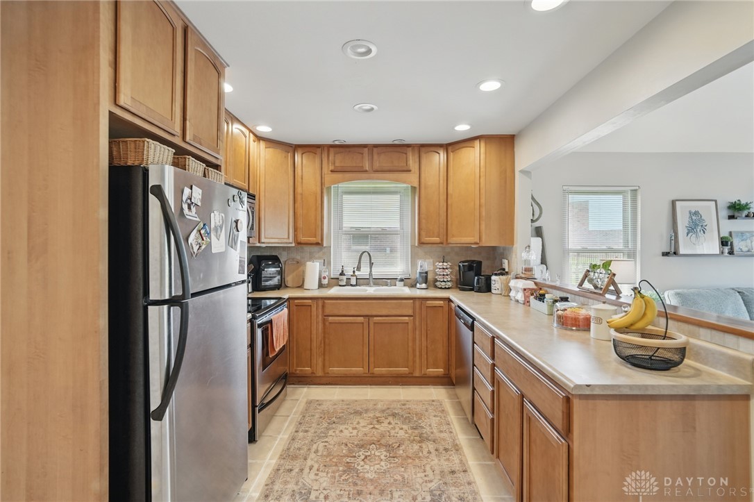 6604 Loblolly Drive, Dayton, Ohio image 12