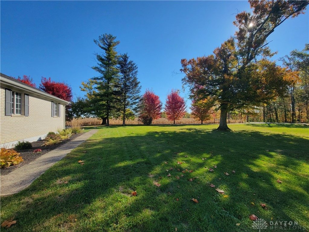 13659 Little Richmond Road, Brookville, Ohio image 5