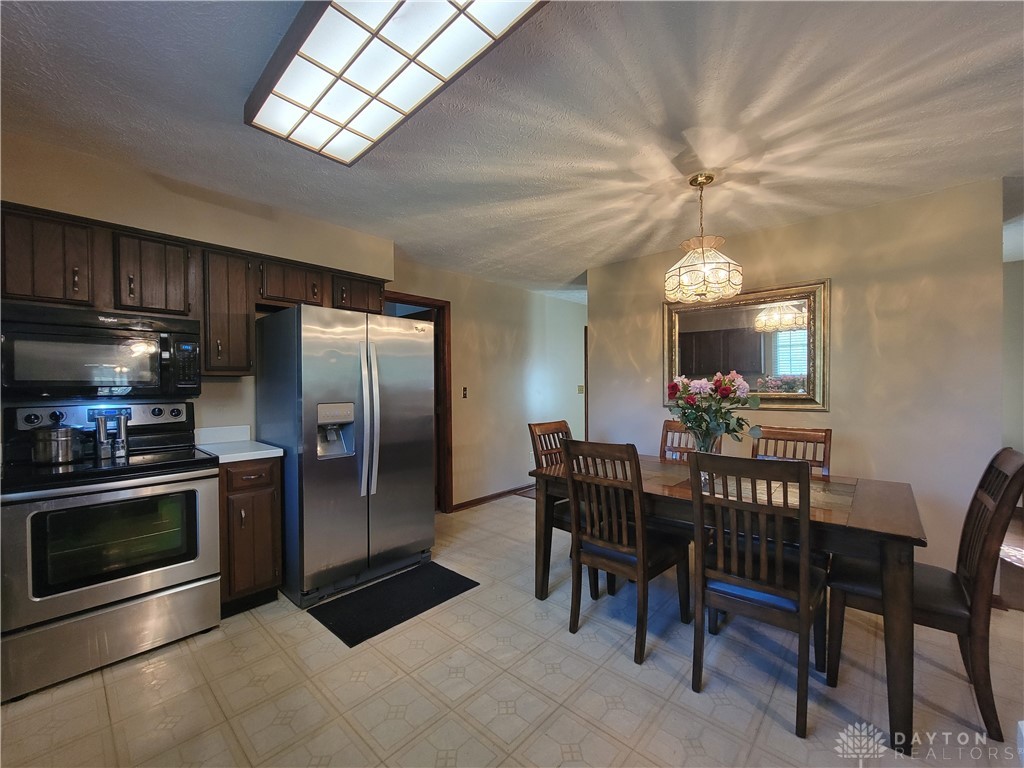 13659 Little Richmond Road, Brookville, Ohio image 11