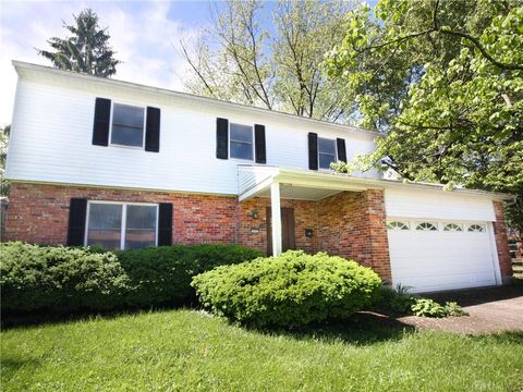 1053 Hearthstone Drive, Springfield Township, OH 45231 - #: 911135