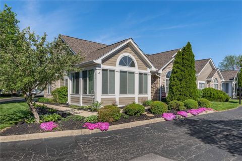 Photo of 1600 Turnberry Village Drive, Washington Twp, OH 45458 (MLS # 956779)