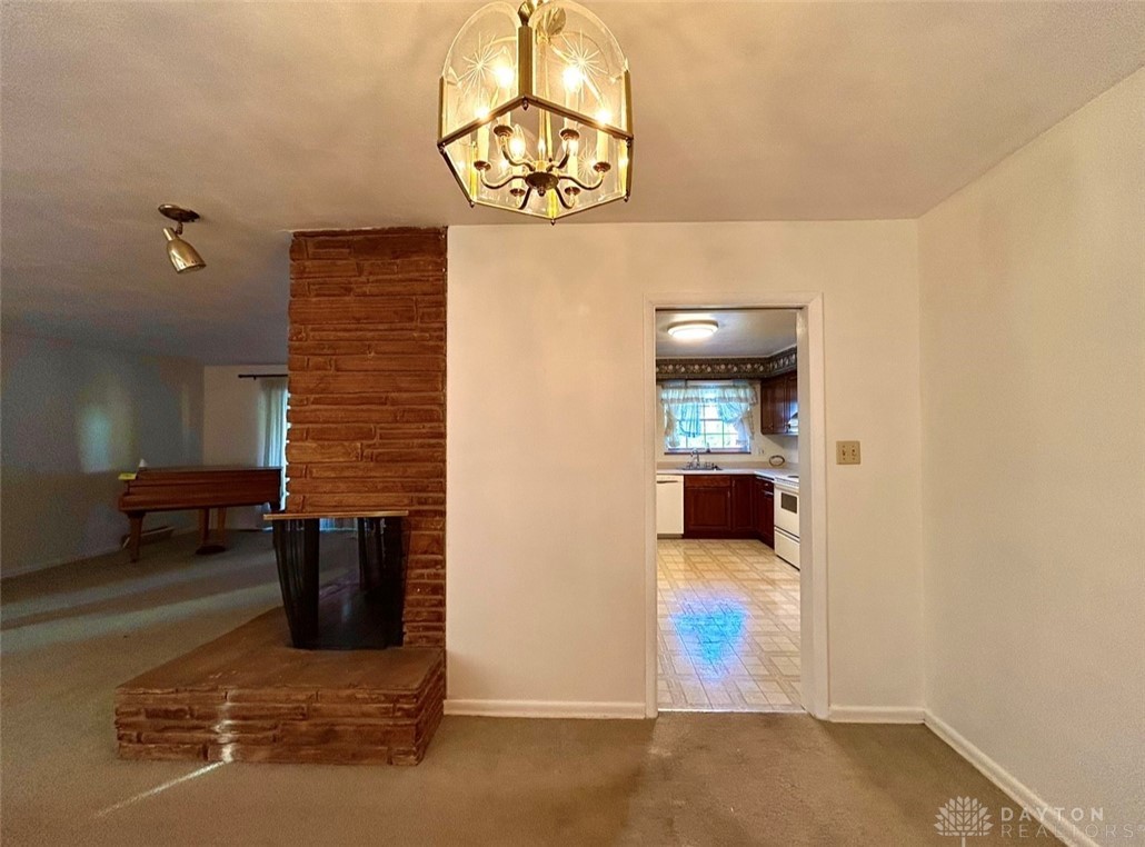 321 Laurelann Drive, Dayton, Ohio image 16