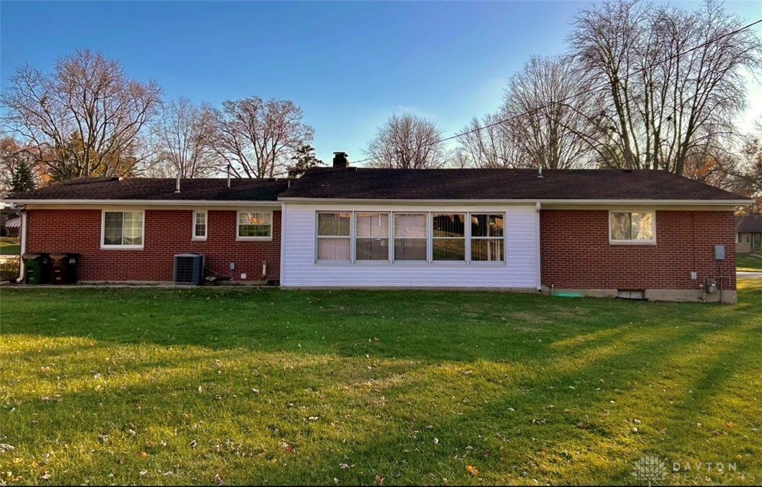 321 Laurelann Drive, Dayton, Ohio image 3