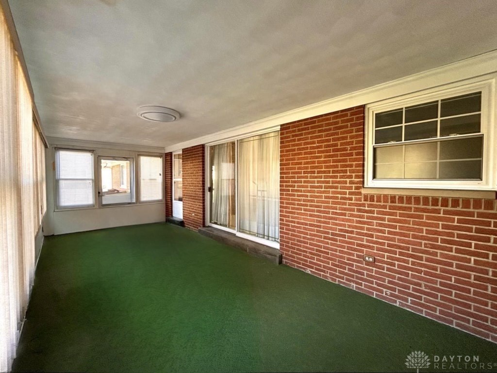 321 Laurelann Drive, Dayton, Ohio image 6