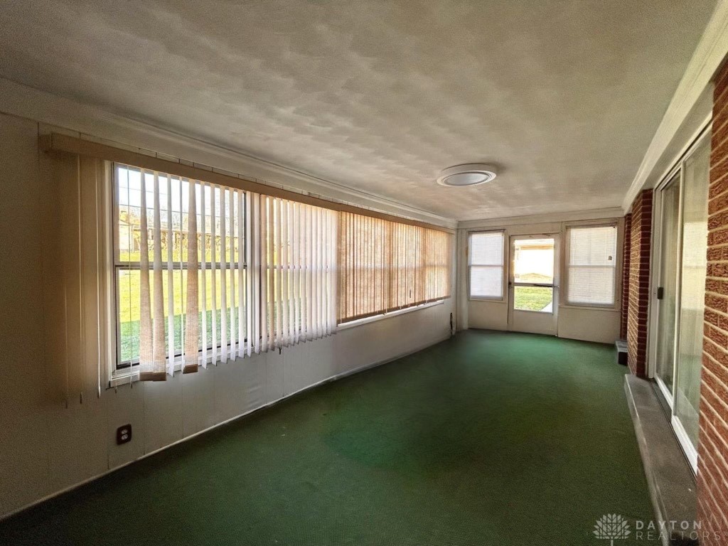 321 Laurelann Drive, Dayton, Ohio image 5