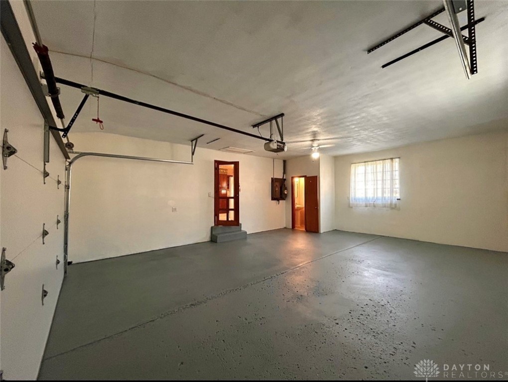 321 Laurelann Drive, Dayton, Ohio image 13